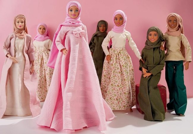 بعد انقطاع دام 6 سنوات.. عودة دمية “حجاربي” بحجاب وملابس محتشمة، فهل ستتجاوز شهرة باربي؟