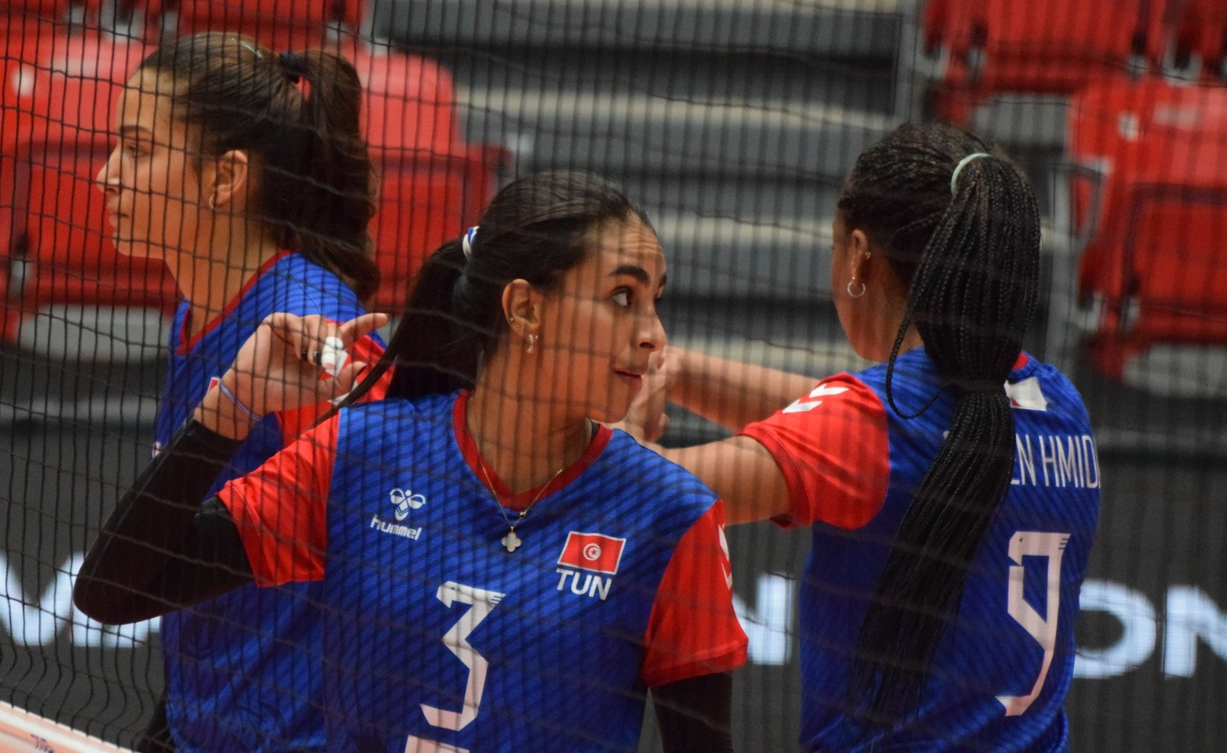 إقالة مدرب منتخب تونس لكرة الطائرة تحت 21 عاماً (حساب الاتحاد التونسي)