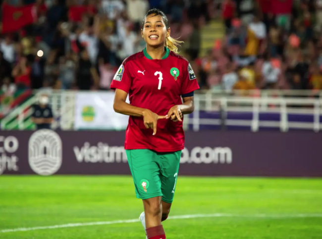 “غزلان الشباك”.. أفضل لاعبة كرة قدم في إفريقيا وقائدة المنتخب المغربي