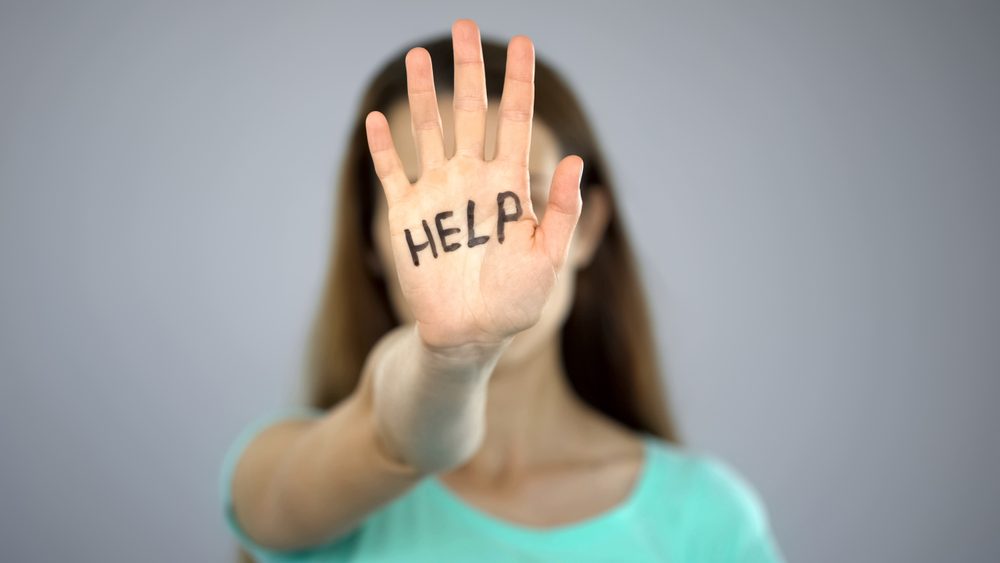 الخوف من طلب المساعدة| shutterstock