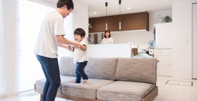 “ثلث الفتيات بسنّ 18 قد لا ينجبن مستقبلاً”.. دراسة تدق ناقوس الخطر من تراجع معدل الإنجاب في اليابان