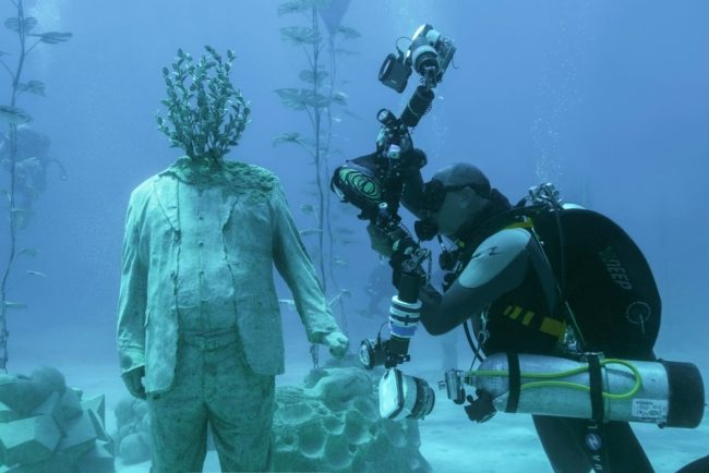 يتم الوصول إليها عن طريق الغوص وبعضها موجود بدول عربية.. أشهر 6 متاحف تحت الماء في العالم