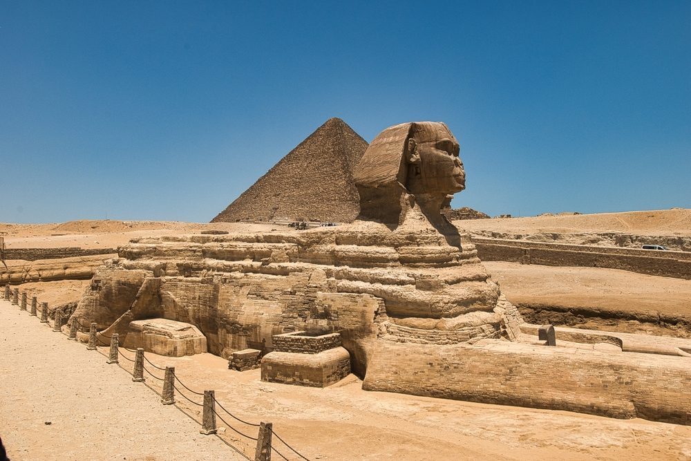 مَن بنى أبو الهول