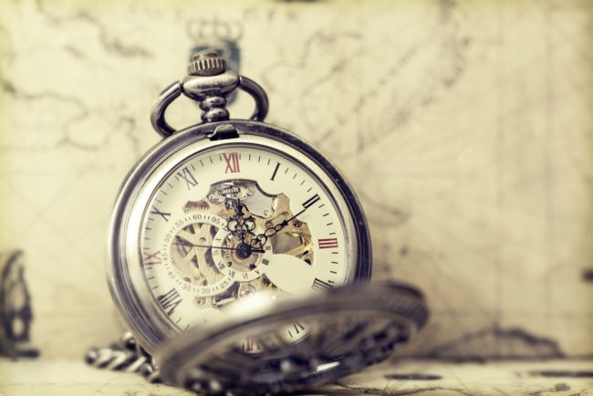 إحداها هدية “هارون الرشيد” لـ”شارلمان” وحُطمت خوفاً من شيطان داخلها.. أشهر 4 ساعات صنعها المسلمون