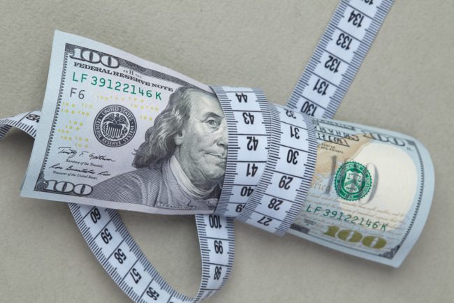 بعد أن أعلنت تركيا تطبيقها.. ماذا تعني سياسة التشديد النقدي، إلامَ تؤدي، وما الدول التي استعانت بها من قبل؟