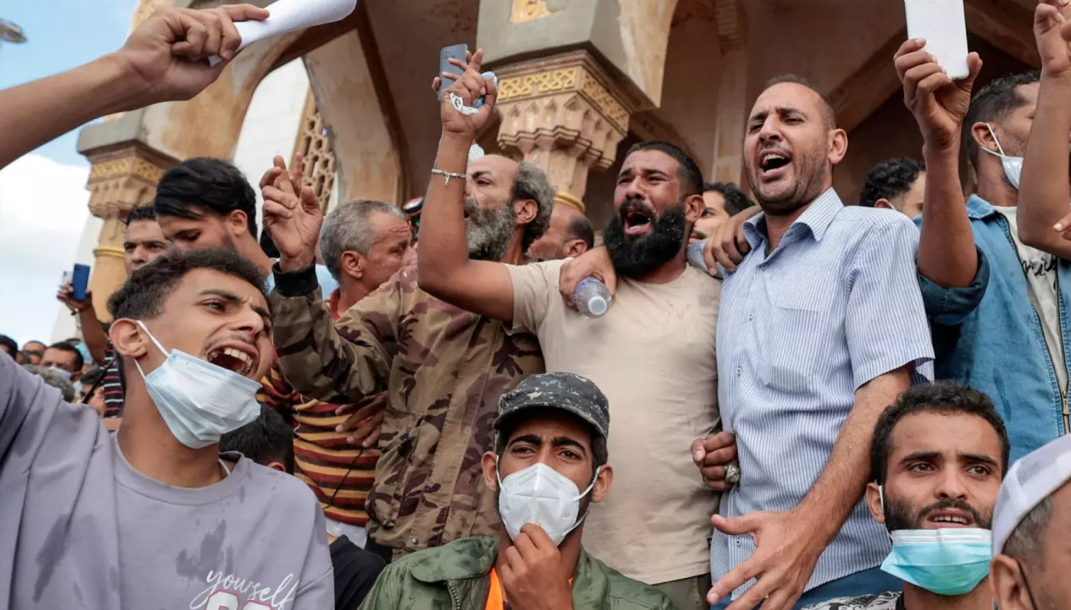 قبضة حديدية ومؤتمر دولي.. كيف يحاول حفتر الاستفادة من كارثة درنة رغم مسؤوليته المحتملة عنها؟