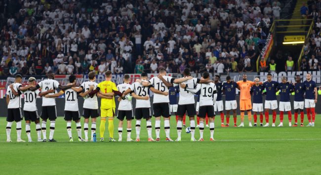 رئيس “فيفا” مصدوم والأندية الأوروبية ترسل التعازي.. عالم كرة القدم يتضامن مع ليبيا المنكوبة بالفيضانات