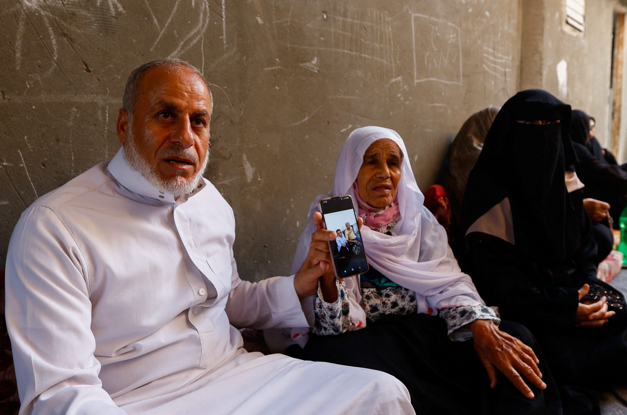 فروا من حرب 1967 فابتلعتهم فيضانات ليبيا.. مأساة عائلة فلسطينية ذاقت نكبتي الهجرة والغرق