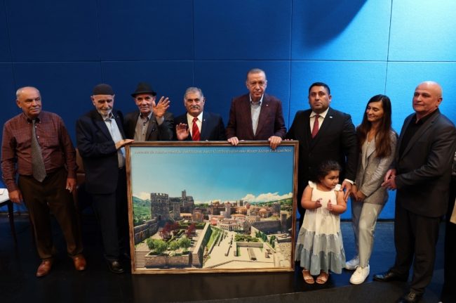 عاشوا مأساة تاريخية ودعمتهم أنقرة.. من هم “أتراك الأهسكا” الذين منحهم أردوغان الهوية التركية؟