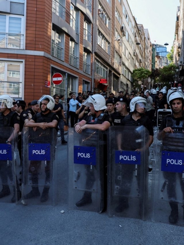 تركيا تشنّ حملة اعتقالات ضد محرّضين على الكراهية والعداوة.. أعلنت توقيف 27 شخصاً في 14 ولاية