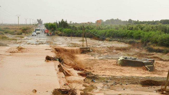 أمطار تتسبب في سيول جارفة شرقي المغرب.. تسببت في خسائر مادية والأرصاد الجوية تحذر المواطنين