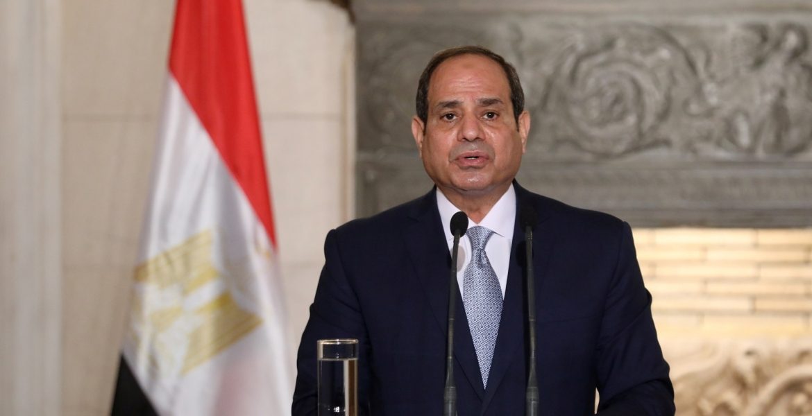 “الجيش هدفه حماية مصر وأمنها القومي”.. السيسي يحذر من اتخاذ قرارات غير مدروسة بسبب “أوهام القوة”