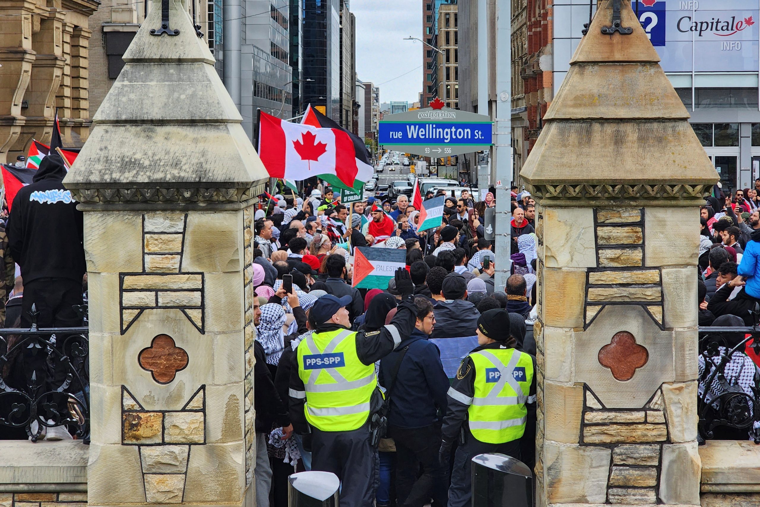 “أوقفوا إطلاق النار”.. مظاهرات في كندا وأوروغواي تندد بالمجازر الإسرائيلية وتدعم سكان قطاع غزة
