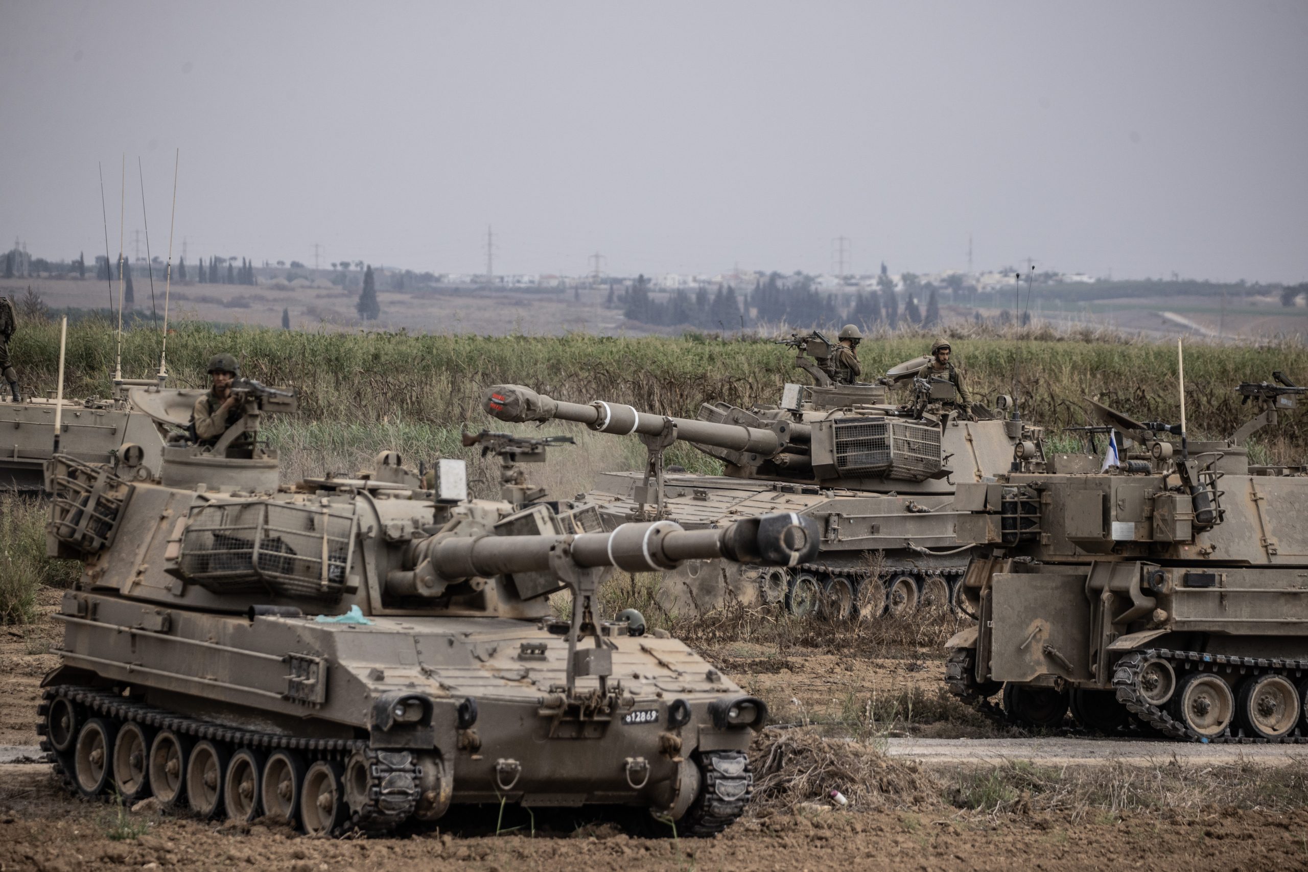 “استعِدّوا للبقاء في الملاجئ 72 ساعة”.. الاحتلال يعثر على 108 جثث قرب غزة ويوجه رسالة لمستوطنيه