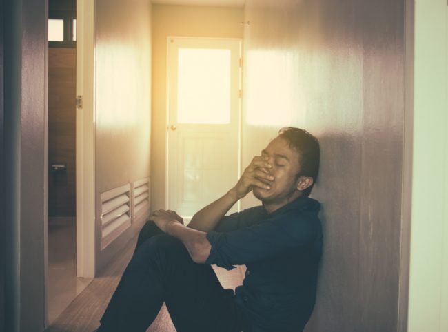 خوف مستمر وفقدان للسمع والبصر والذاكرة.. ما هي “صدمة القصف” التي يعاني منها الناجون من الحروب؟