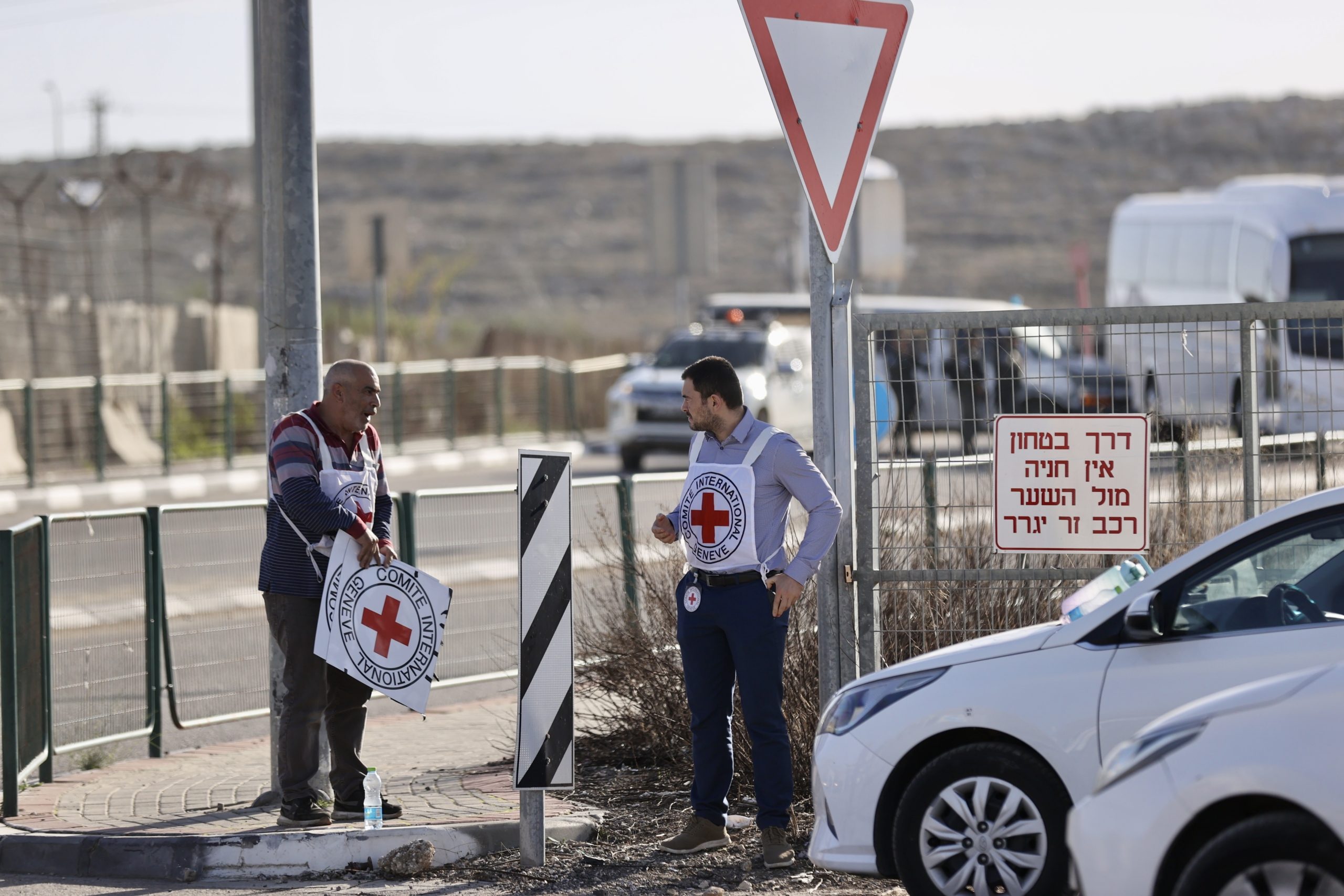 تأخير حماس تسليم الأسرى لبضع ساعات ضغط على أعصاب الإسرائيليين، فكيف سيكون شكل التفاوض القادم؟