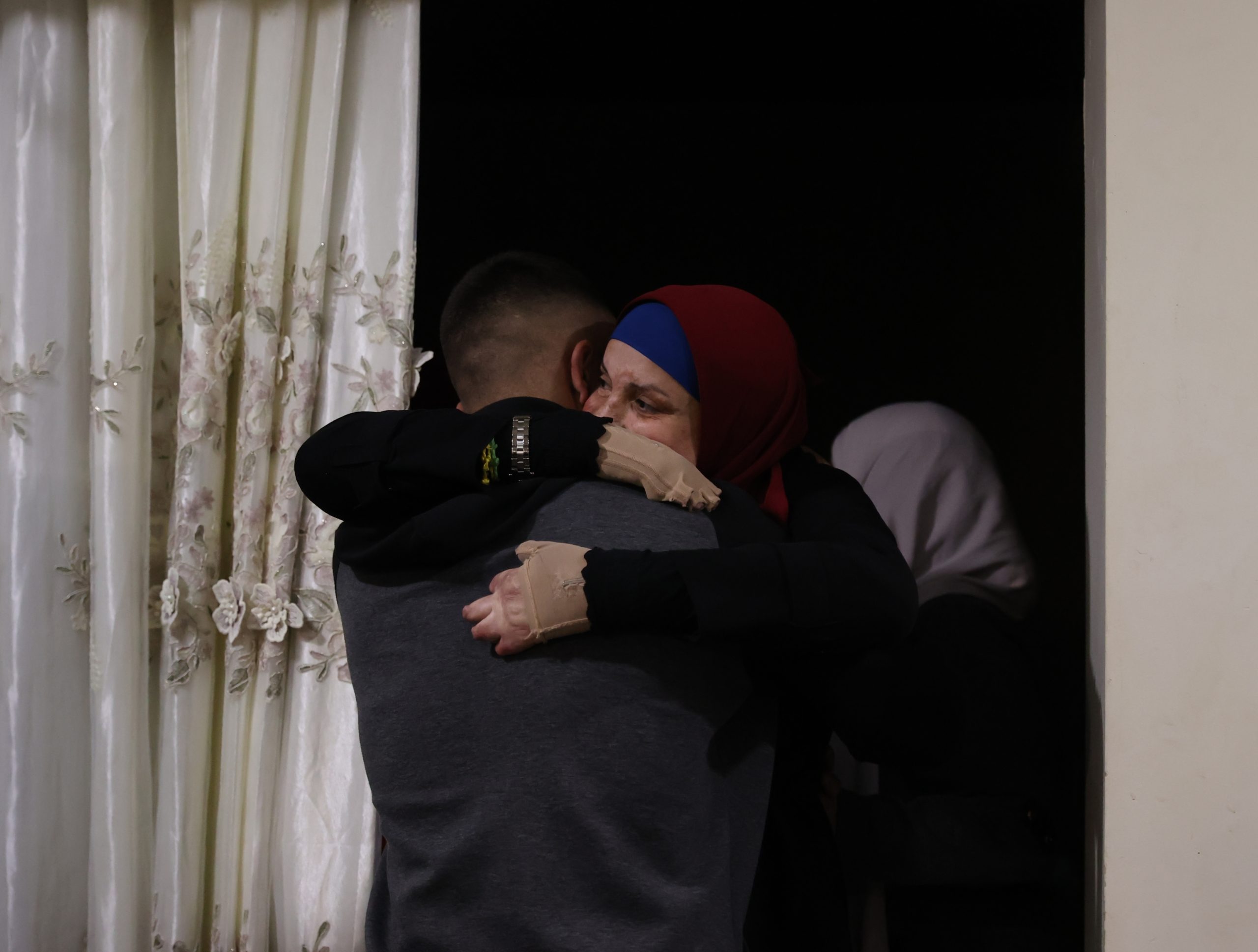 الأسيرة المحررة إسراء الجعابيص في أول حديث لها للإعلام: ” نخجل أن نفرح وفلسطين كلها جريحة” (فيديو)