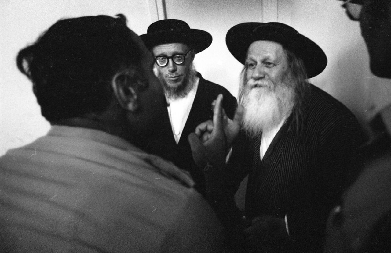 عيَّنه ياسر عرفات مستشاراً له.. الحاخام موشيه هيرش الذي وقف ضد تأسيس دولة إسرائيل