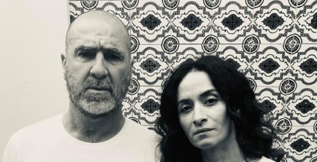 زوجته جزائرية ويتبنى قضية فلسطين.. إيريك كانتونا صوت كرة القدم الحر 