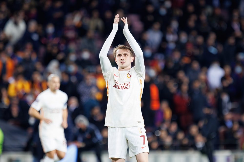 اللاعب الدولي التركي كرم آق تورك أوغلو - ShutterStock