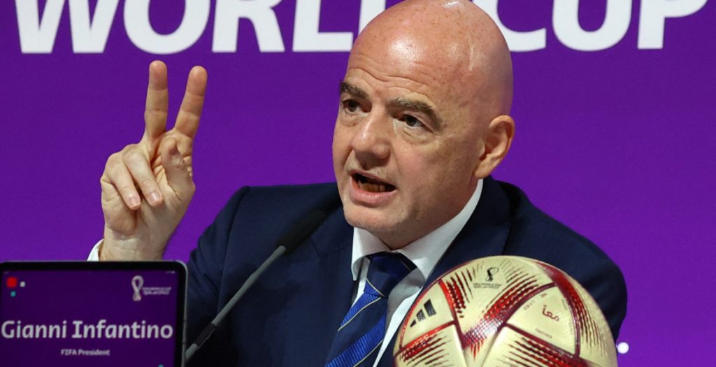 رئيس الاتحاد الدولي لكرة القدم "فيفا"، جياني إنفانتينو - رويترز