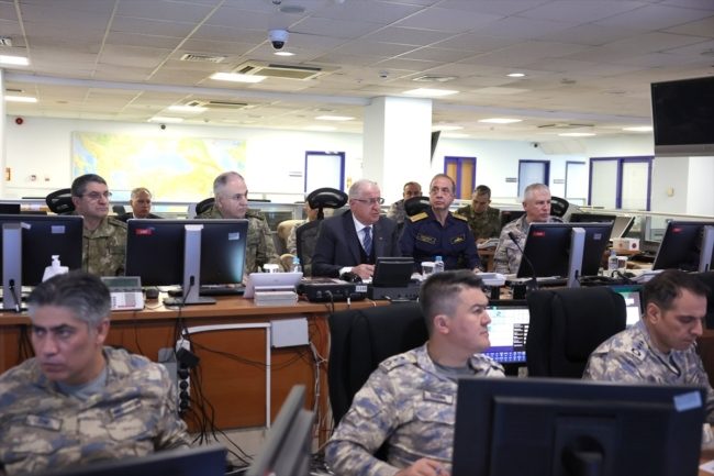 رداً على مقتل 12 جندياً تركياً.. أنقرة تُعلن تدمير 29 هدفاً “إرهابياً” بغارات جوية شمالي العراق وسوريا