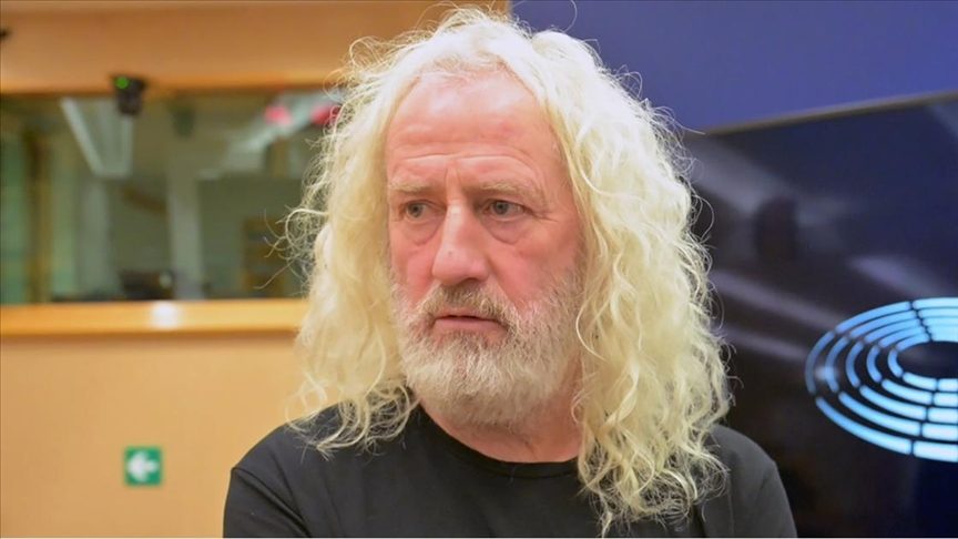 ميك والاس النائب الايرلندي