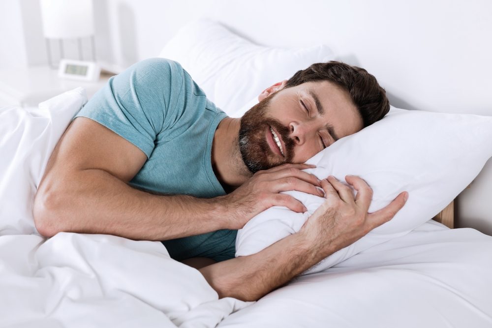 الكلام أثناء النوم | shutterstock