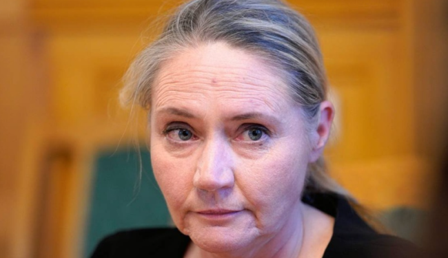 استقالة وزيرة التعليم في النرويج بسبب سرقة أبحاث طلابها.. فكيف تم كشفها؟