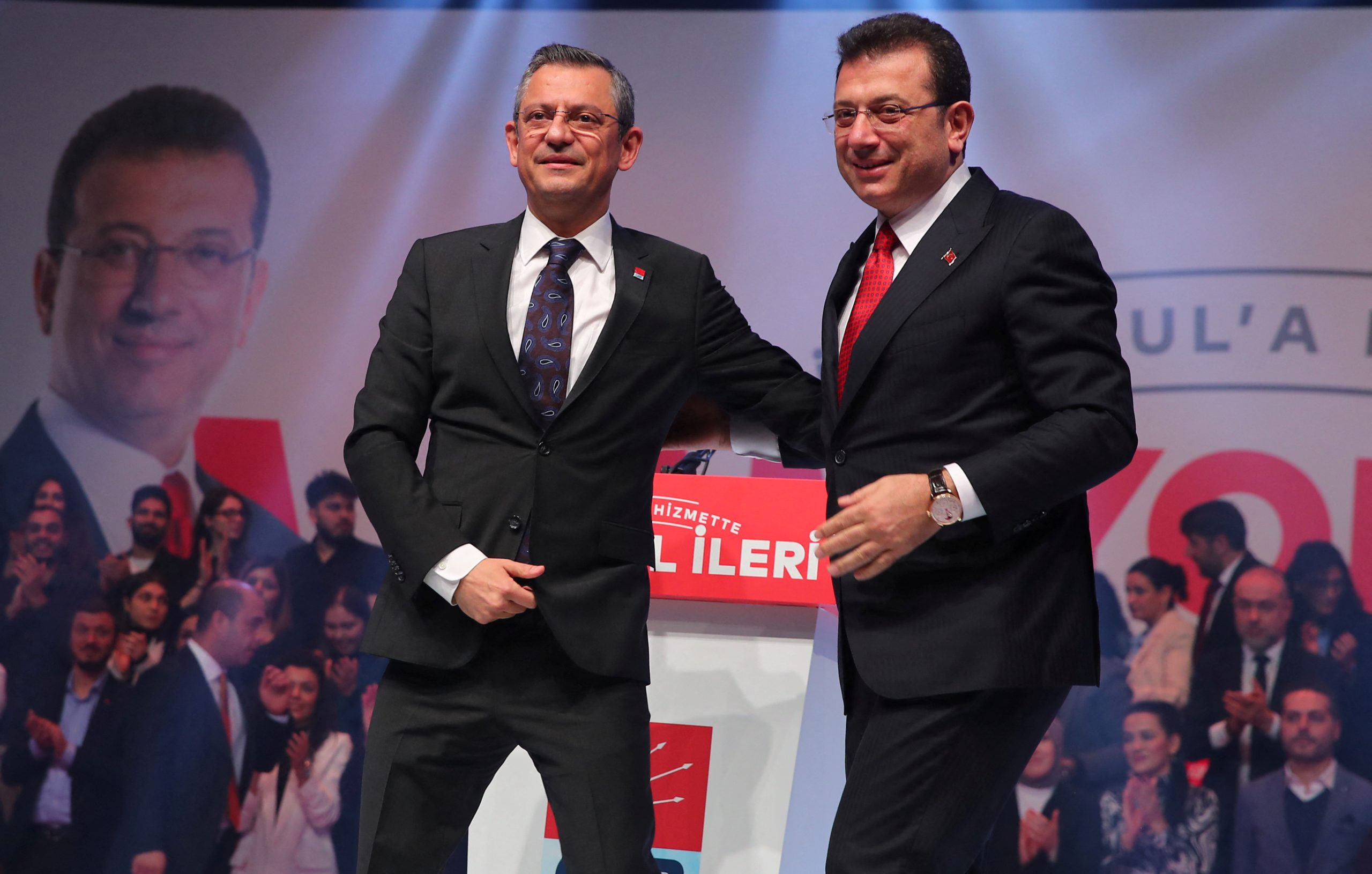 رئيس بلدية إسطنبول إمام أوغلو يرى بأن حظوظه الانتخابية لم تتأثر بإعلان ترشح كوروم - رويترز