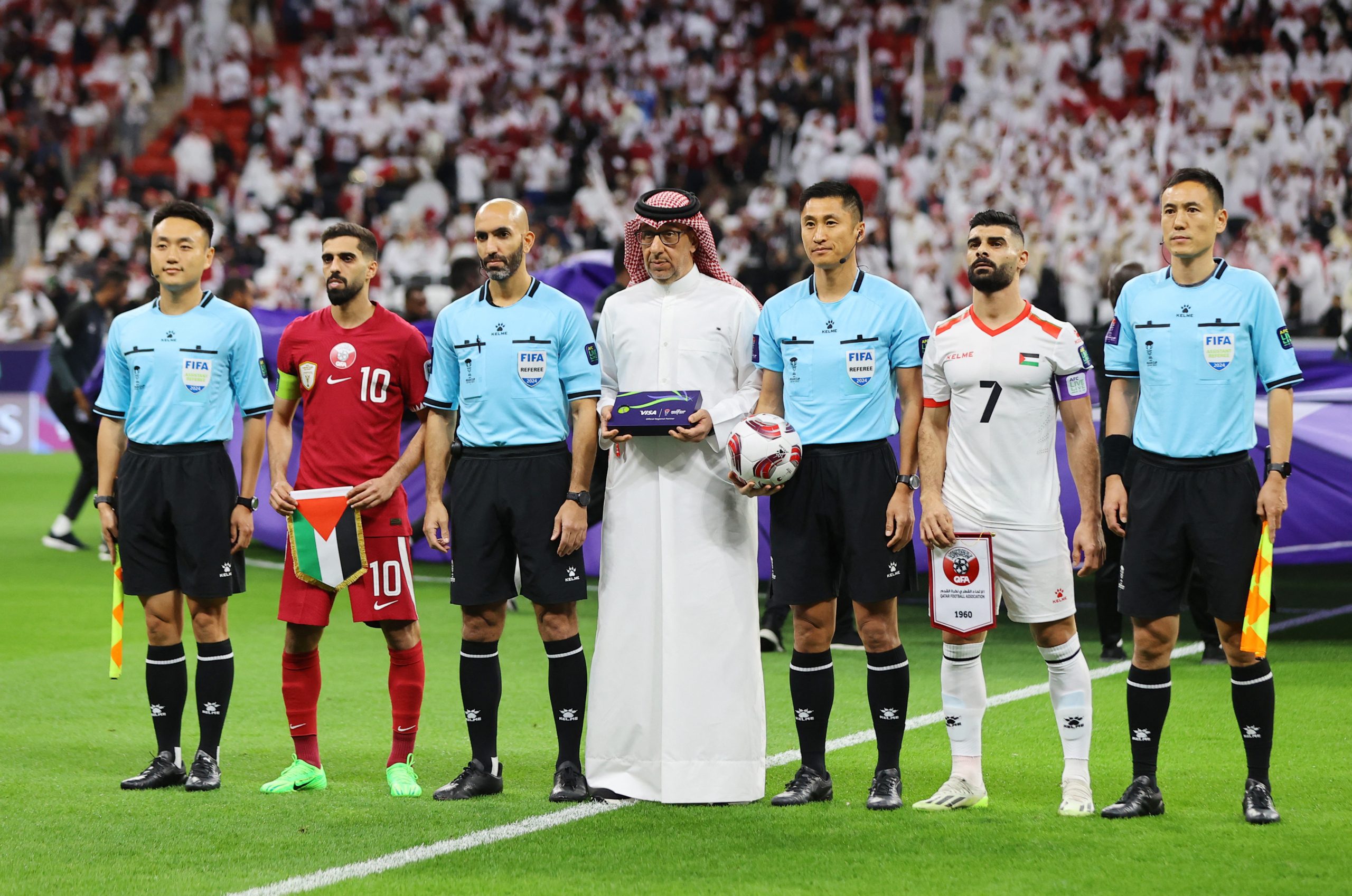 نهاية مشوار منتخب فلسطين في كأس آسيا بتحية قطرية (رويترز)