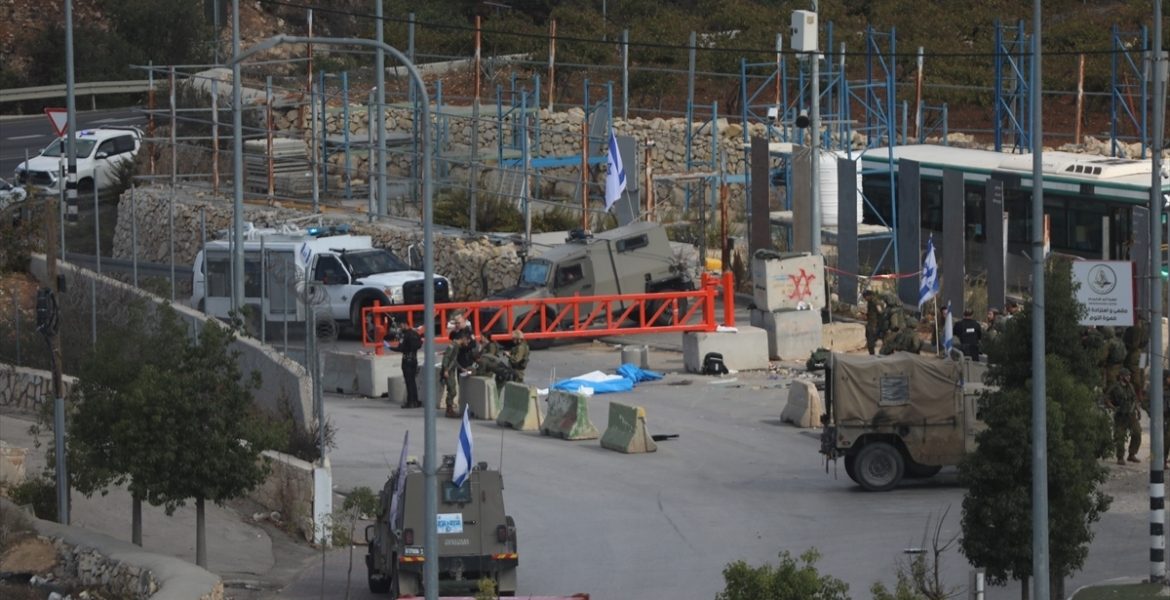 بينهم مئات النساء والأطفال.. الاحتلال يعتقل 11 ألف فلسطيني بالضفة خلال عام نصفهم بعد حرب غزة