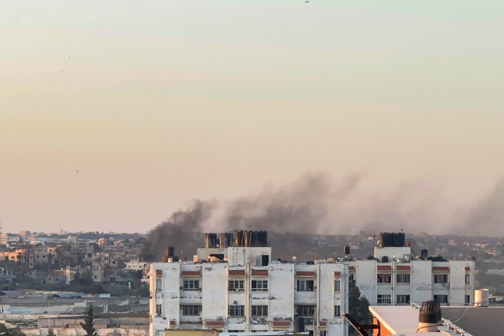 حصار مجمع ناصر