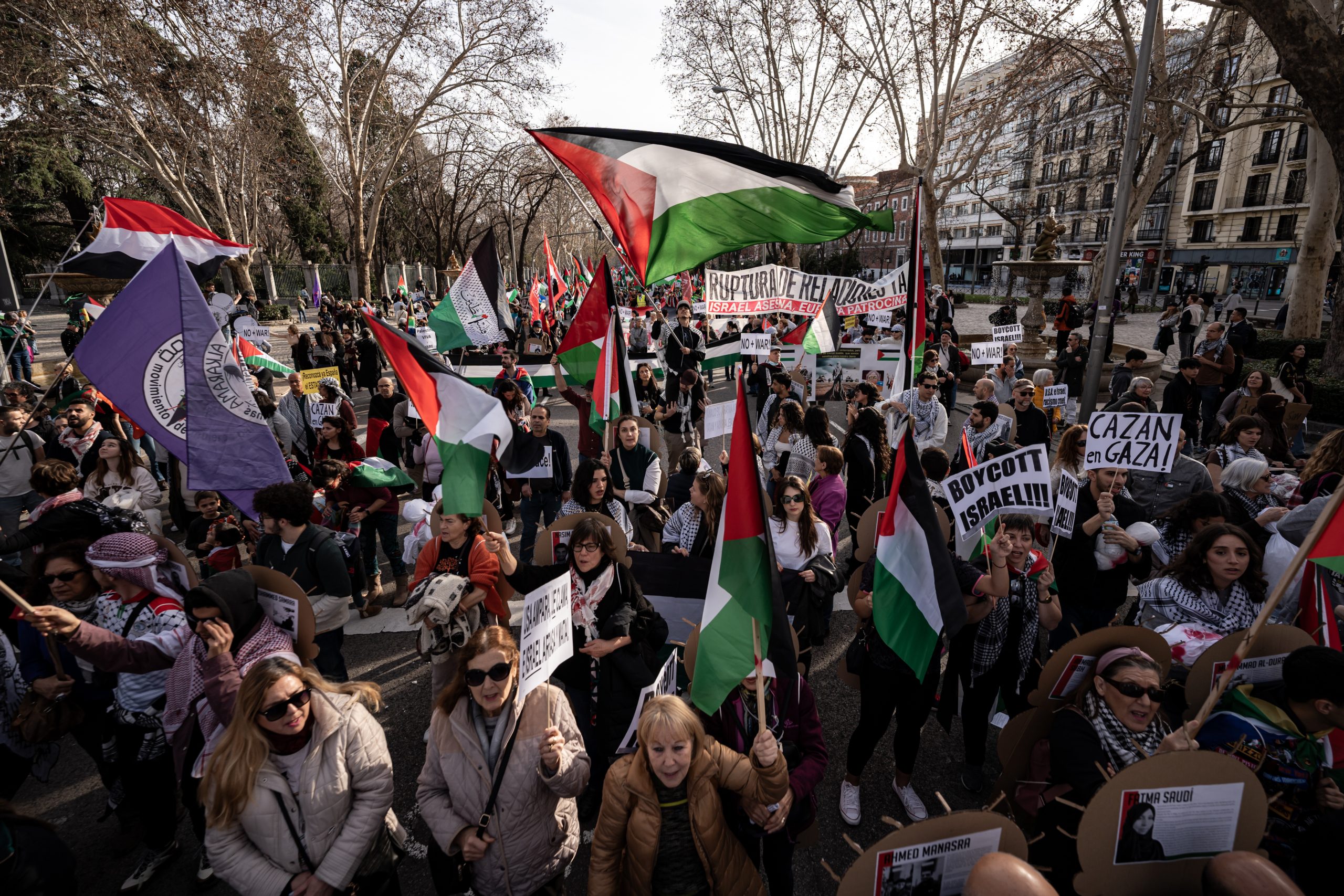 20 مدينة إسبانية “تنتفض” دعماً لغزة… الآلاف خرجوا في مظاهرات حاشدة بدعوة من 187 منظمة أهلية