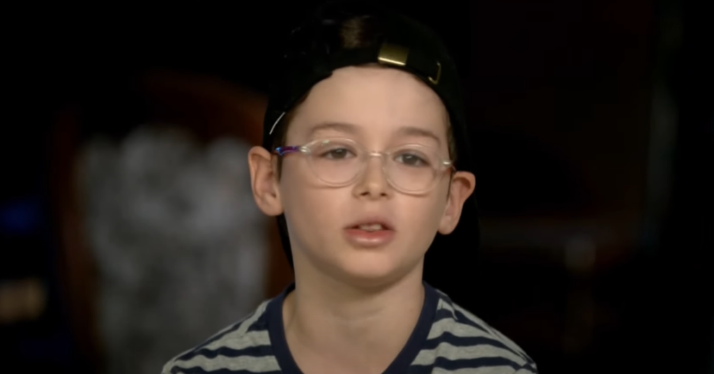 Youtube/ طفل إسرائيلي يتحدث عما تعلمه خلال فترة أسره