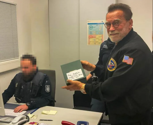 بسبب ساعة قيمتها 26 ألف يورو.. القبض على الممثل العالمي أرنولد شوارزنيغر بألمانيا