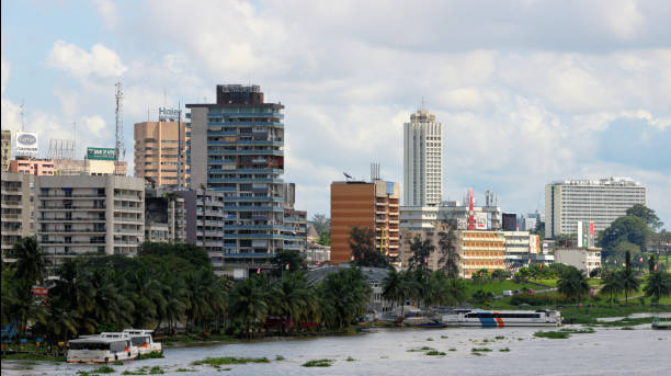 شارع المغاربة في ساحل العاج