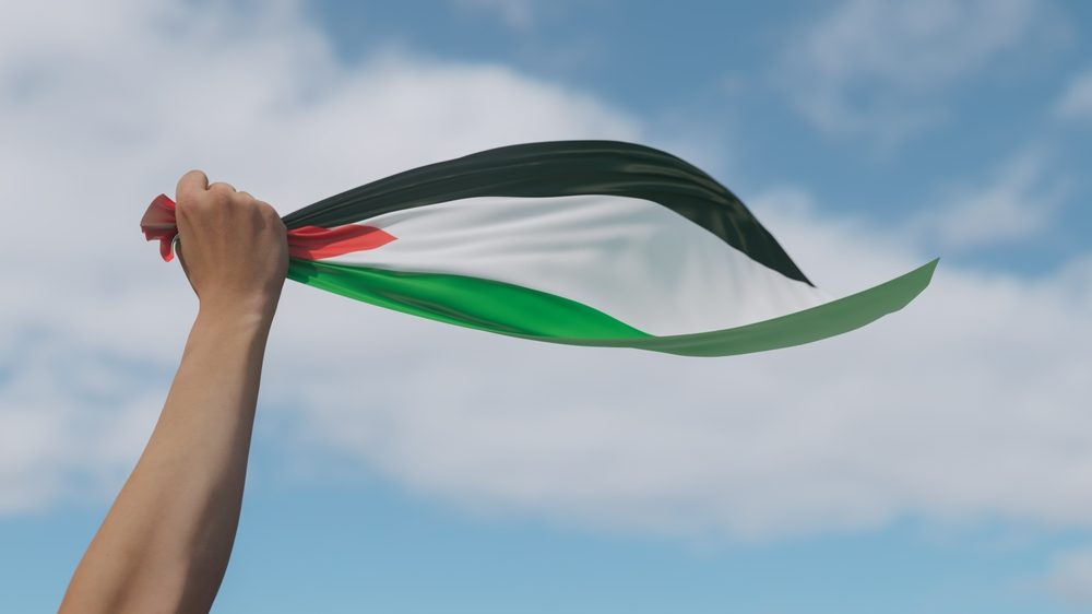 الفيلم يناقش القضية الفلسطينية منذ اندلاع الانتفاضة الأولى - shutterstock