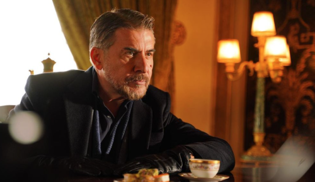 عابد فهد يثير الجدل بتصريحه عن مشاهير تيك توك بحضور تيكتوكر شهيرة: عيب أدخل مصاري من بث مباشر