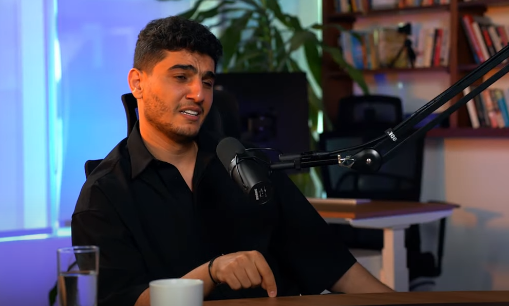 الفنان محمد عساف باكيا على أحداث غزة| مواقع التواصل