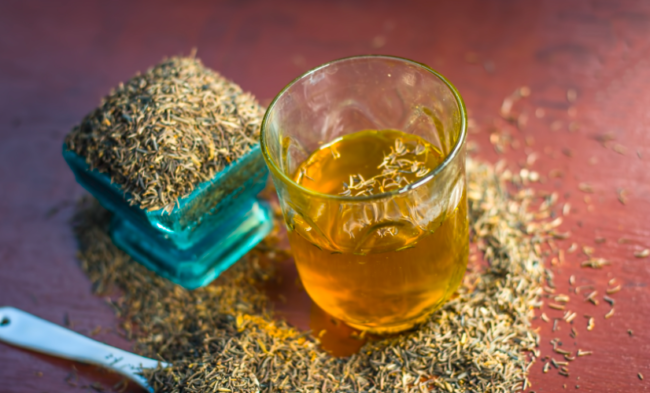 يمكن أن يؤدي إلى تلف الكبد والعقم عند الرجال.. 10 أسباب تجعلك تقلل من شرب الكمون وحتى إن كان مفيداً 