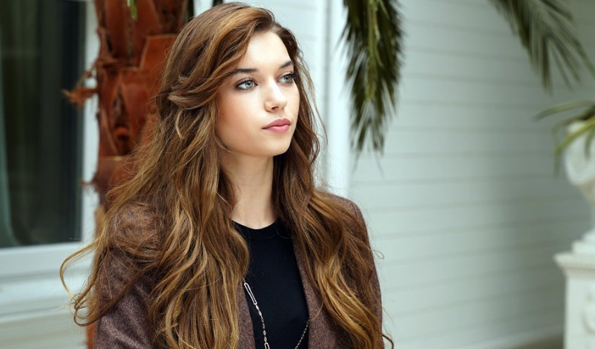 الممثلة عفراء ساراتش