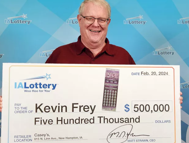 فاز بجائزة يانصيب