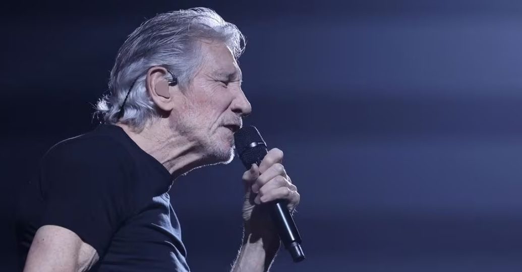 موسيقي بريطاني يهاجم مغنياً أيرلندياً بسبب تأييده لإسرائيل: دفاعكم عن الكيان الصهيوني مخجل 