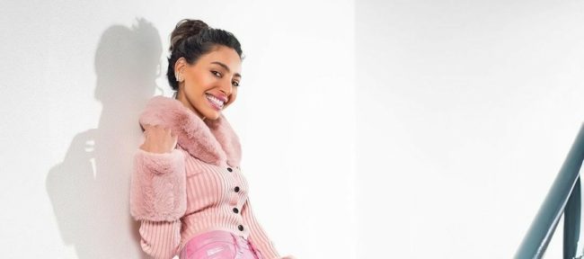 بوجه شاحب وملامح مختلفة.. الفنانة الكويتية فاطمة الصفي تثير قلق جمهورها بسبب نحافتها المفرطة! (فيديو)