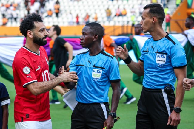 اللغز الأفريقي والمنطق الآسيوي.. لماذا أطاحت كرة القدم بالكبار هذه المرة؟