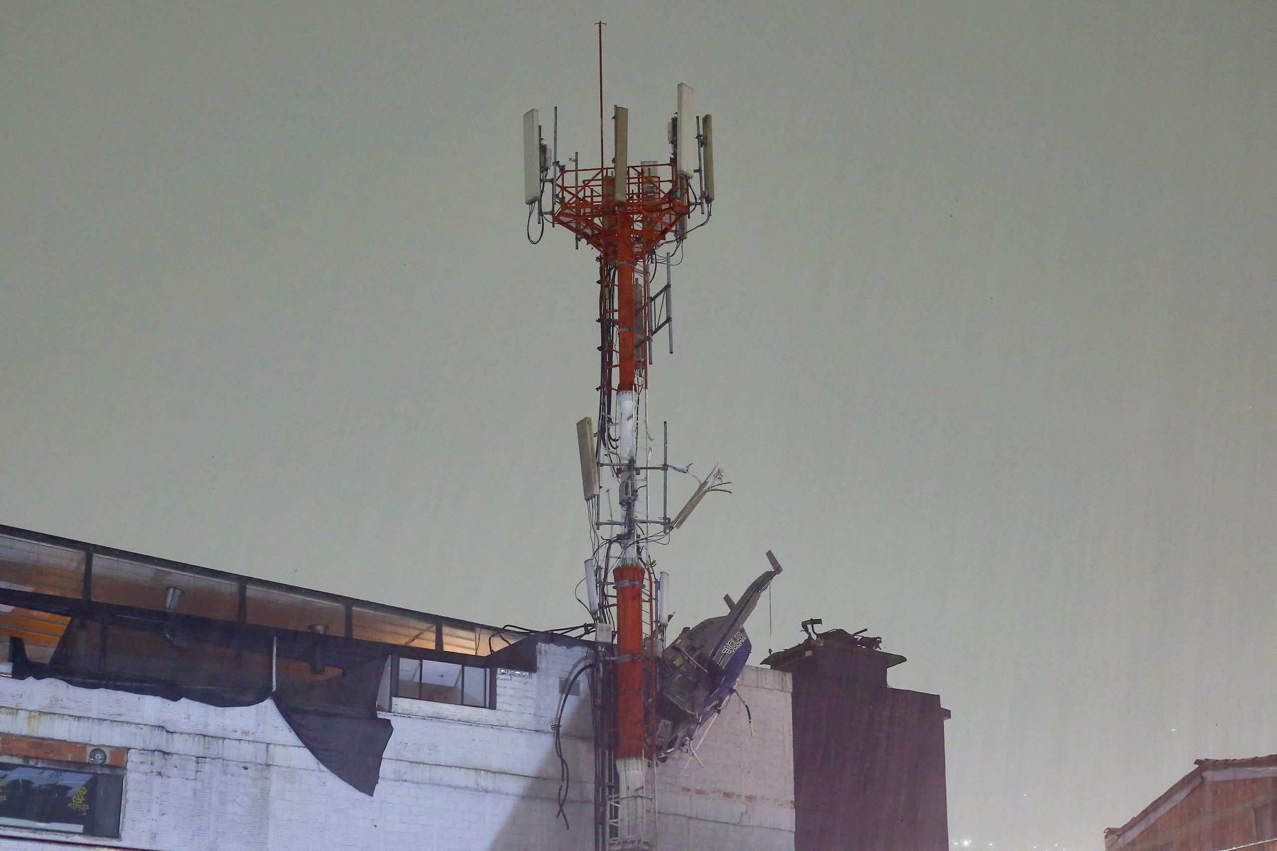 تحطم طائرة مروحية