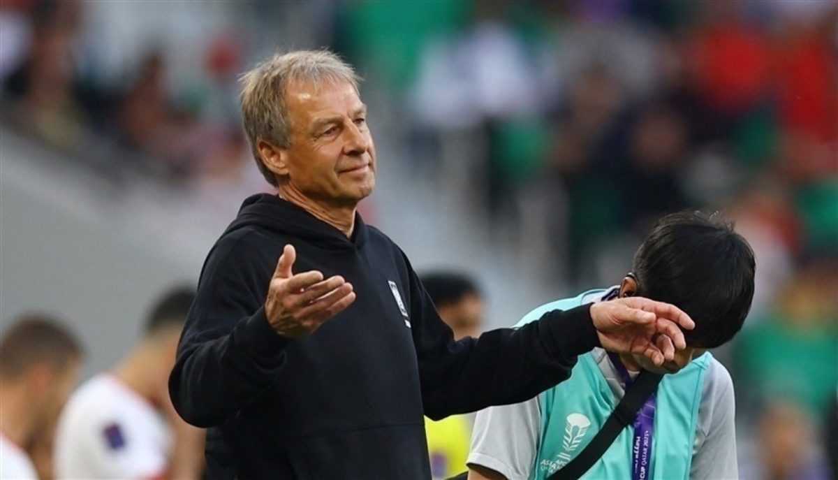 مدرب منتخب كوريا الجنوبية