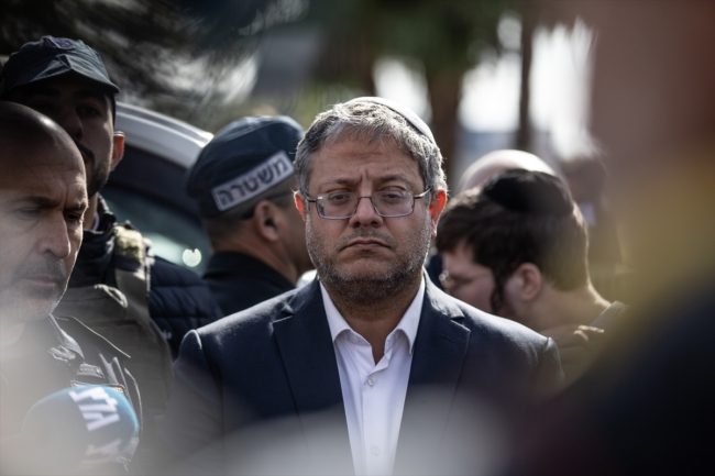 بن غفير يعتزم توسيع تسليح الإسرائيليين.. ومنظمة: الاستيطان بالضفة يسجل أرقاماً قياسية