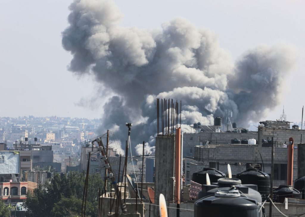 ملك الأردن يحذّر بلينكن